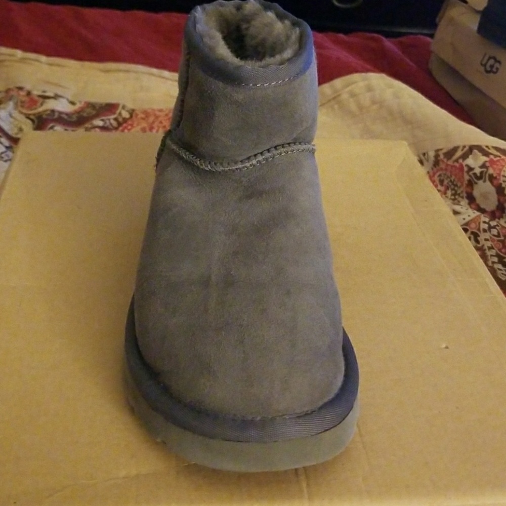 UGGs